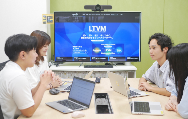 オフィスの様子2